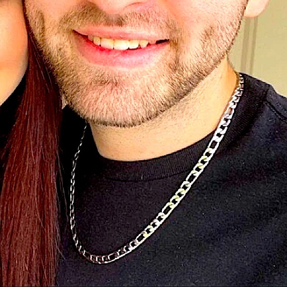 STAINLESS STEEL FIGARO CHAIN LINK NECKLACE - Picture 3 of 6